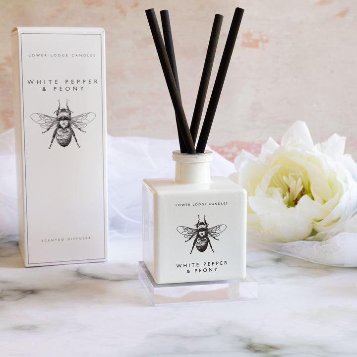 White Pepper & Peony Scented Reed Diffuser