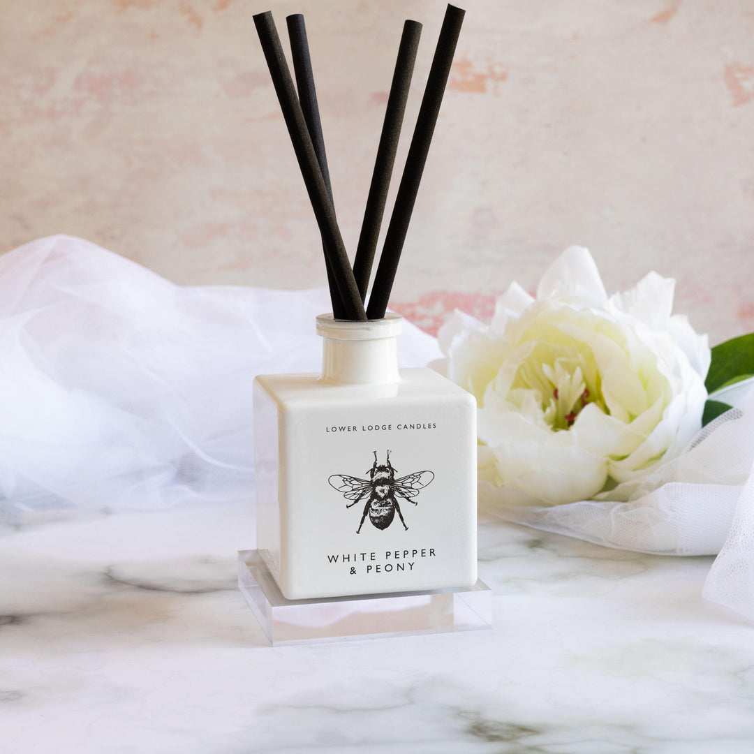 White Pepper & Peony Scented Reed Diffuser